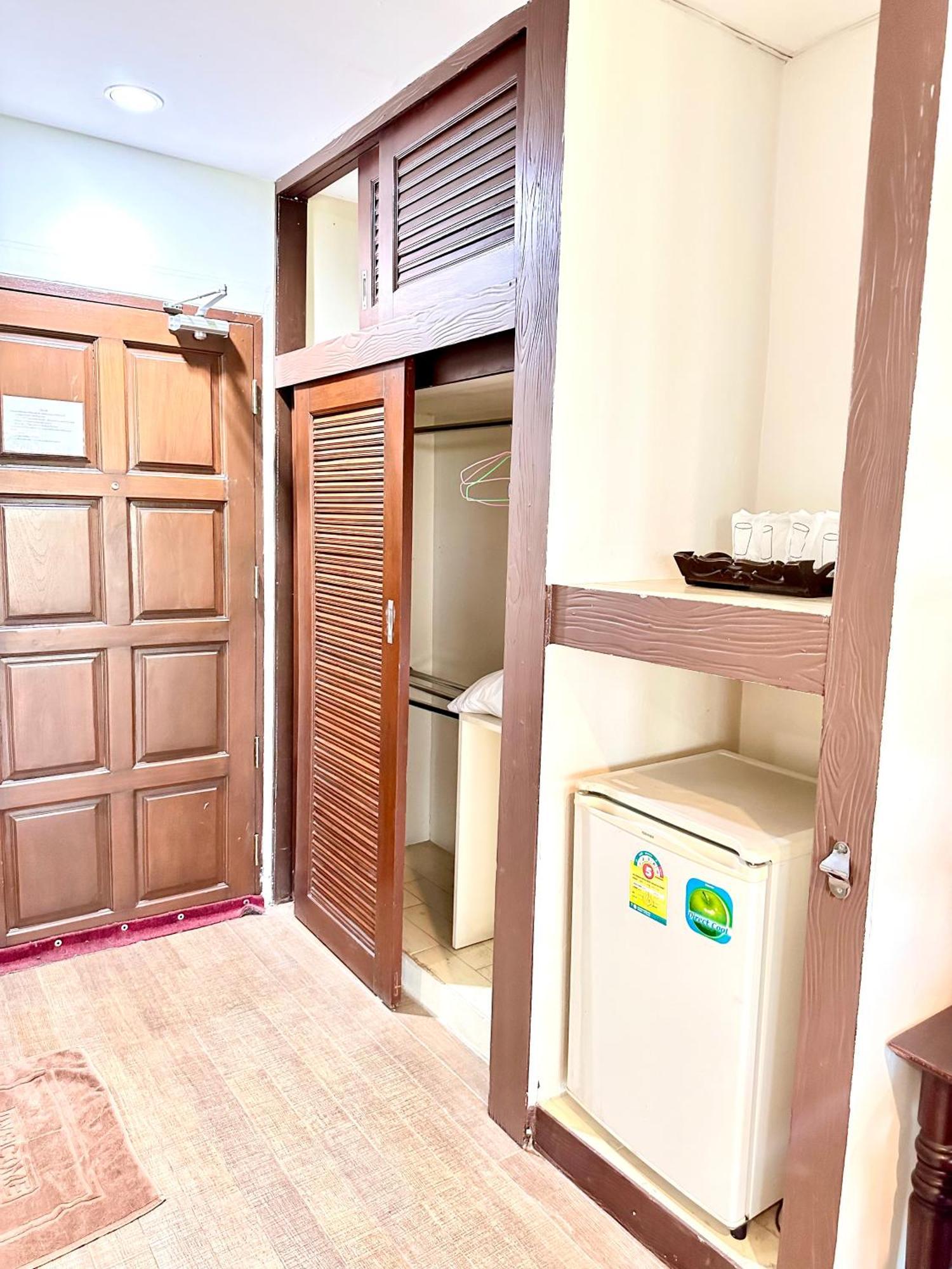 Bansuan Resort Nakhon Sawan Bagian luar foto